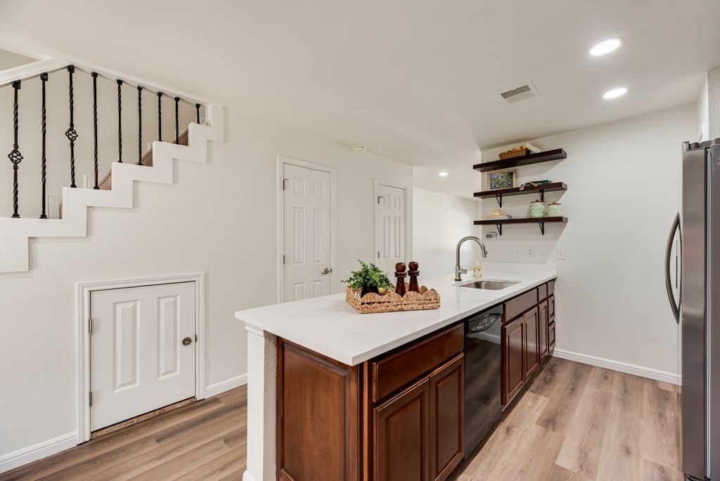 190 Merlin Way Euless TX 76039