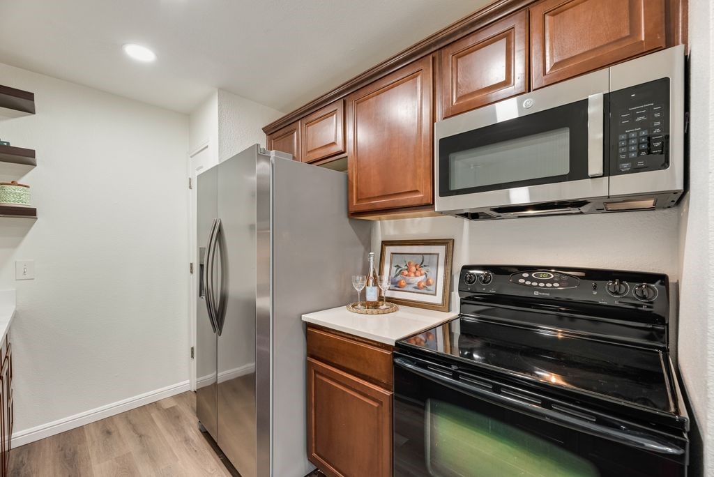 190 Merlin Way Euless TX 76039