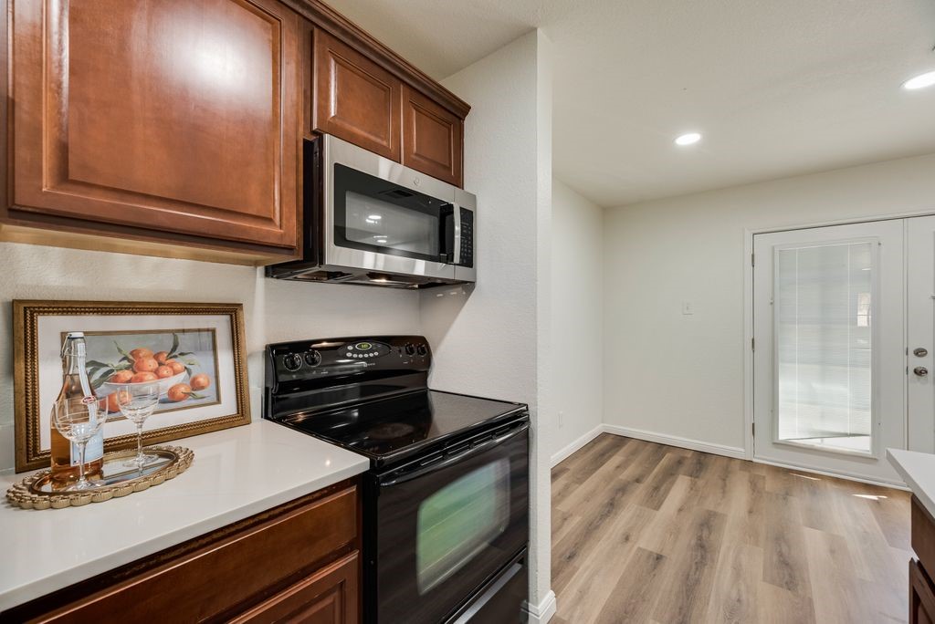190 Merlin Way Euless TX 76039