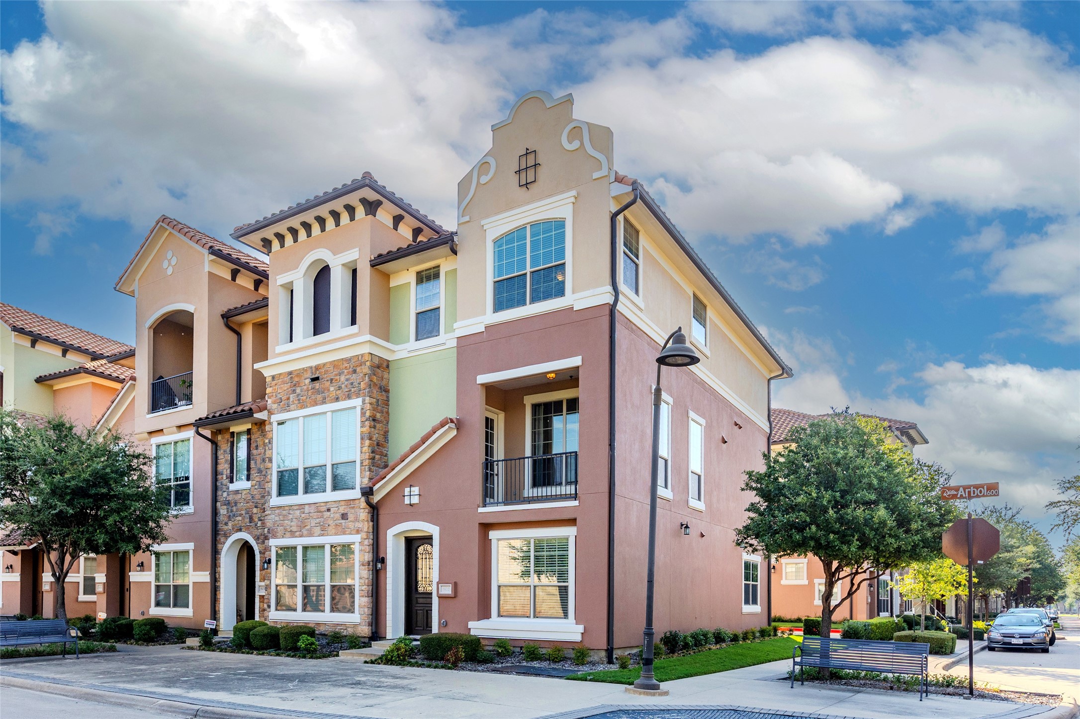 602 Arbol Irving TX 75039