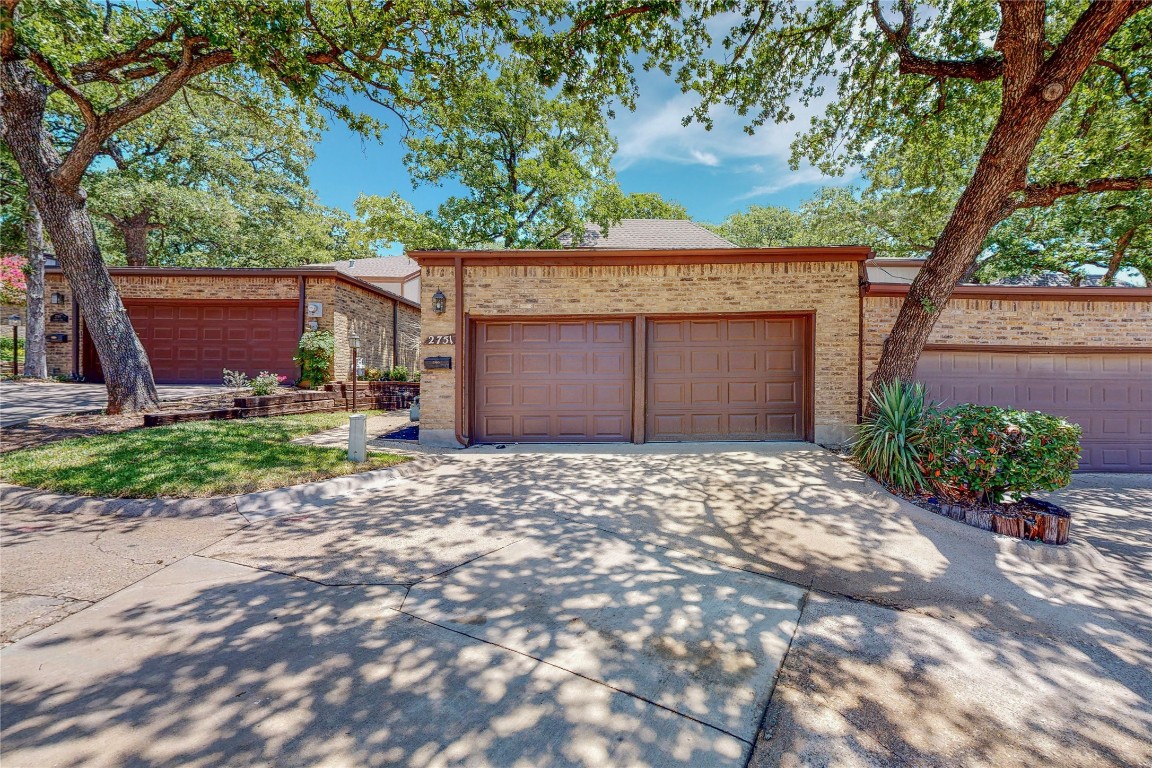 2751 Fairway Park Street Grand Prairie TX 75050