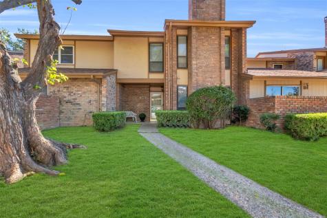 2106 Westkendal Lane Arlington TX 76015