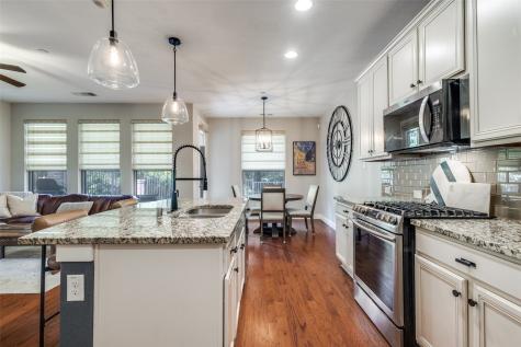 1011 Brook Hollow Drive Euless TX 76039
