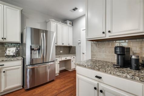 1011 Brook Hollow Drive Euless TX 76039