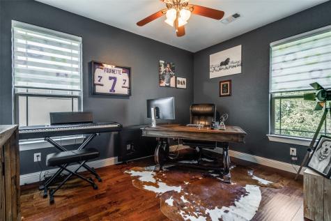 1011 Brook Hollow Drive Euless TX 76039