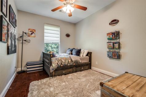 1011 Brook Hollow Drive Euless TX 76039