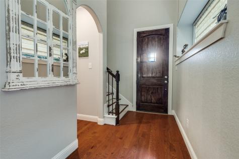 1011 Brook Hollow Drive Euless TX 76039