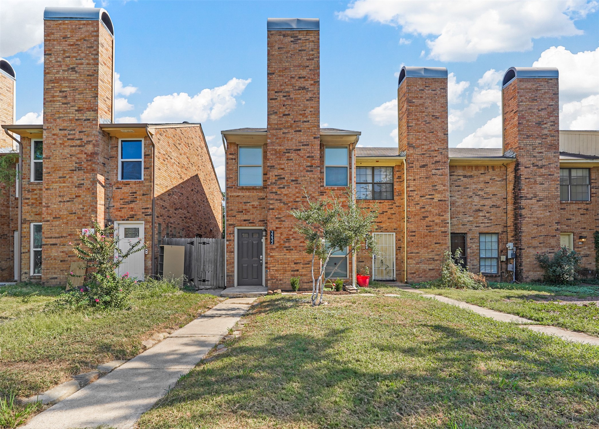 2232 Colony Court Dallas TX 75235