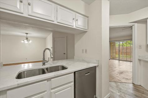 2504 Brook Hollow Court Mesquite TX 75150