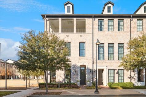 14983 Oak Street Addison TX 75001