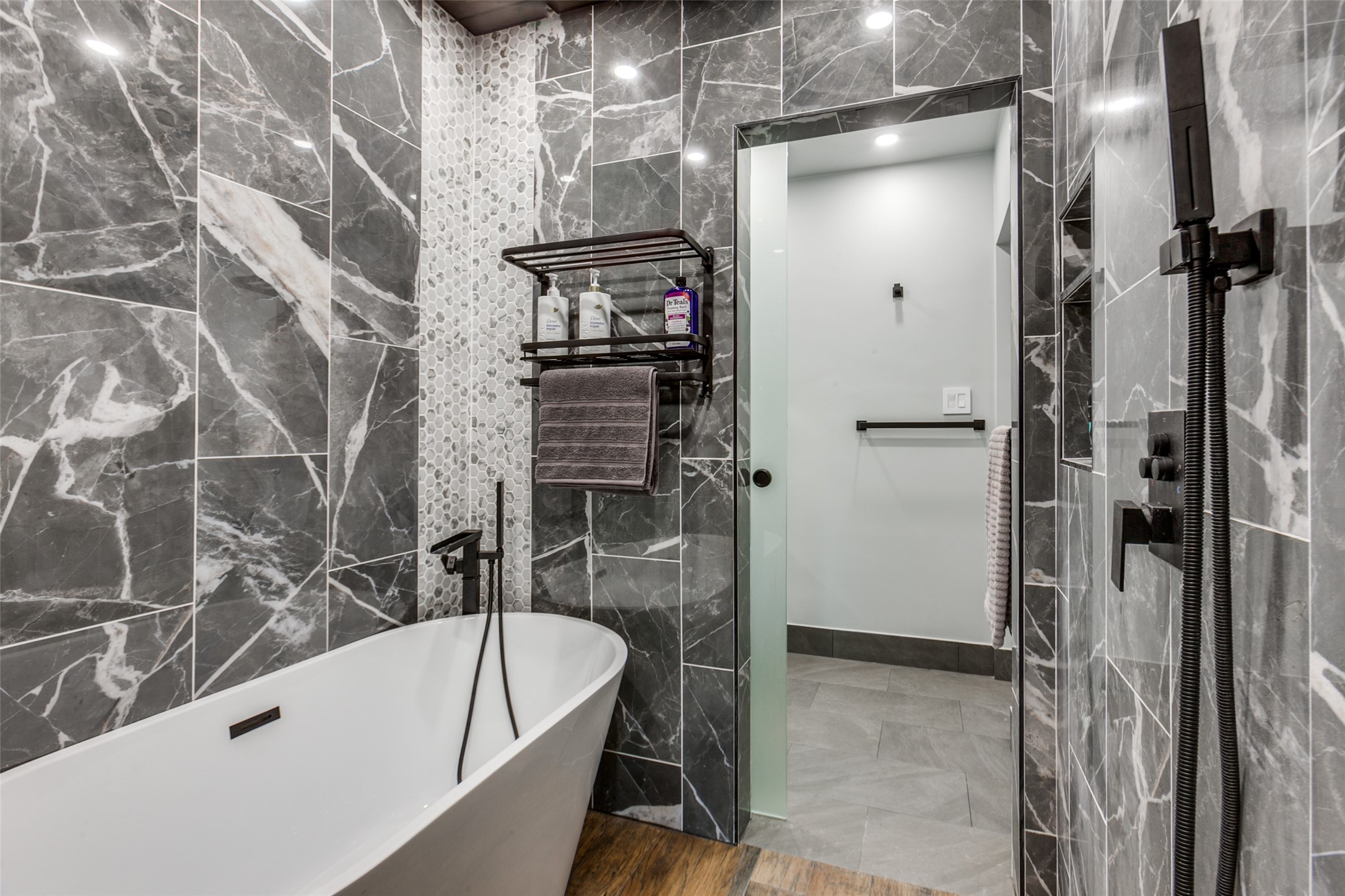 1529 Seegar Street Dallas TX 75215