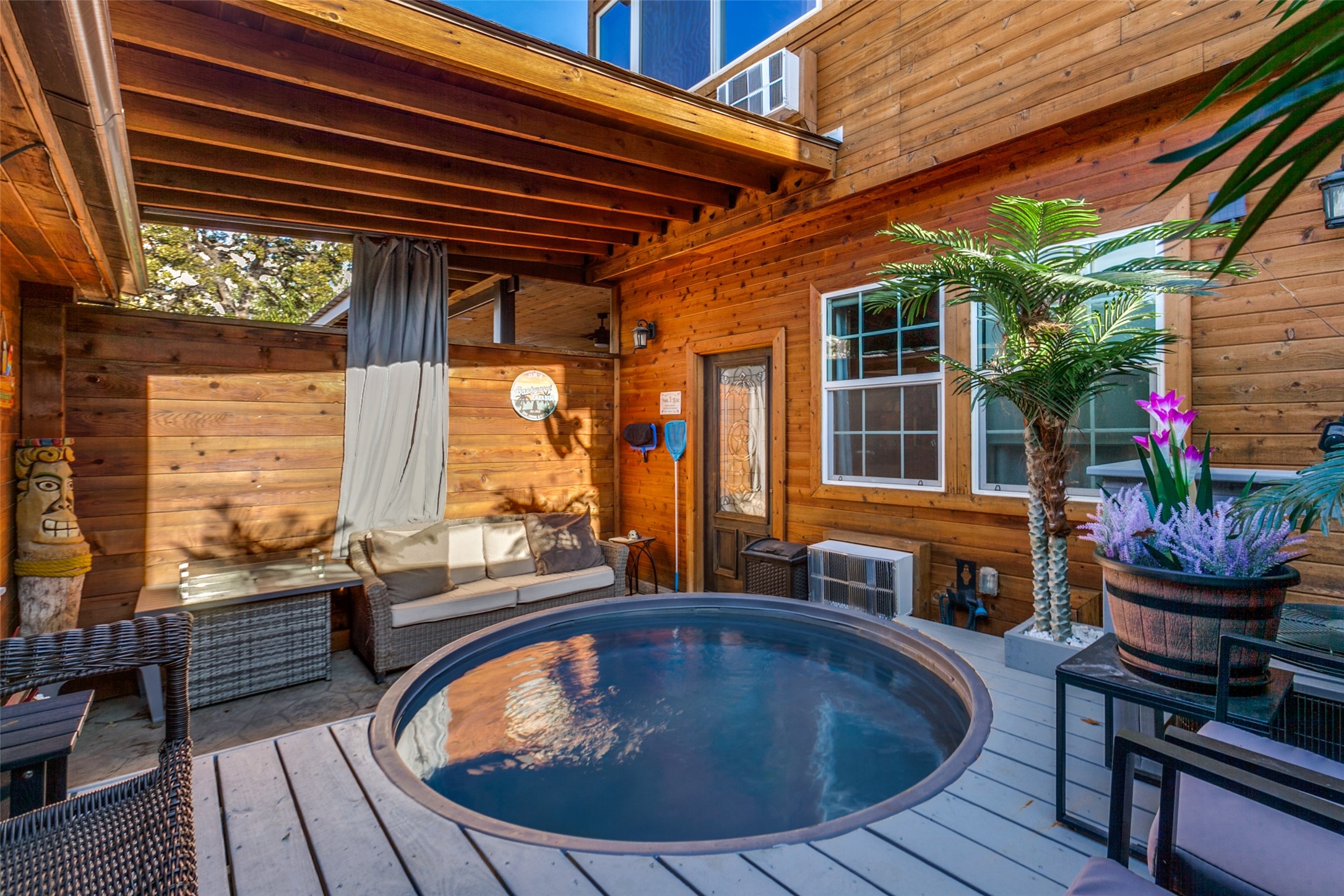 1529 Seegar Street Dallas TX 75215