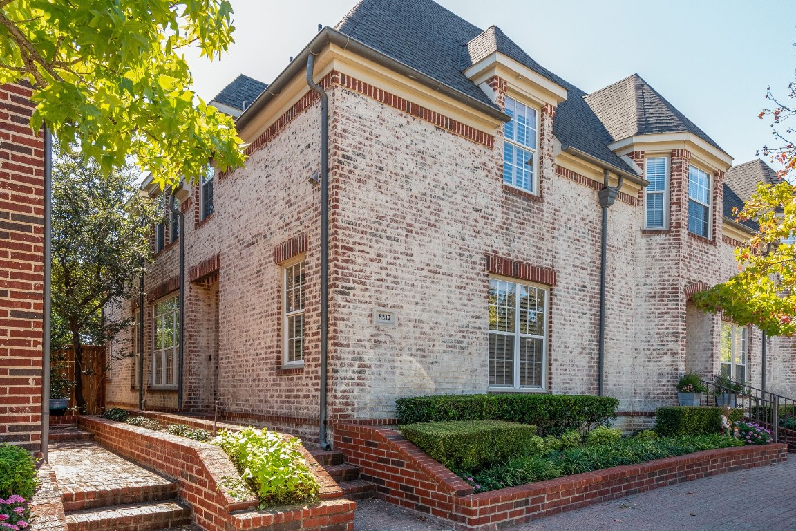 8212 Bridge Street North Richland Hills TX 76180