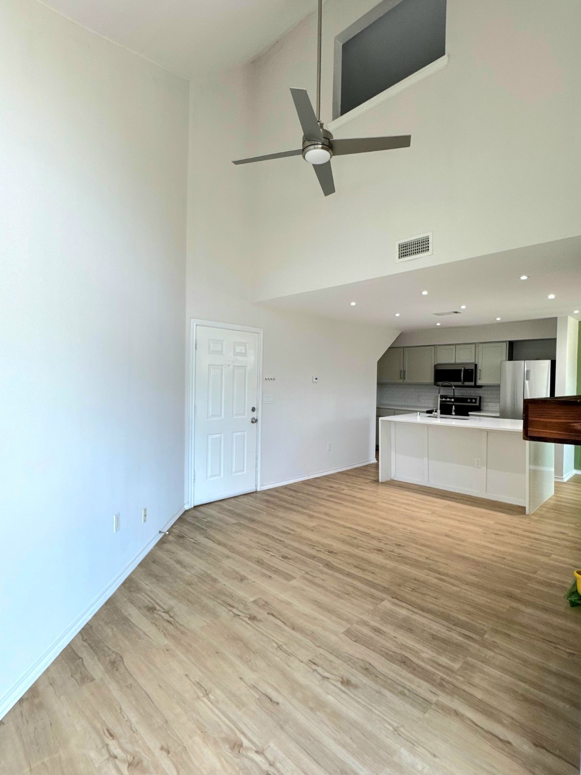 9837 Walnut Street Dallas TX 75243