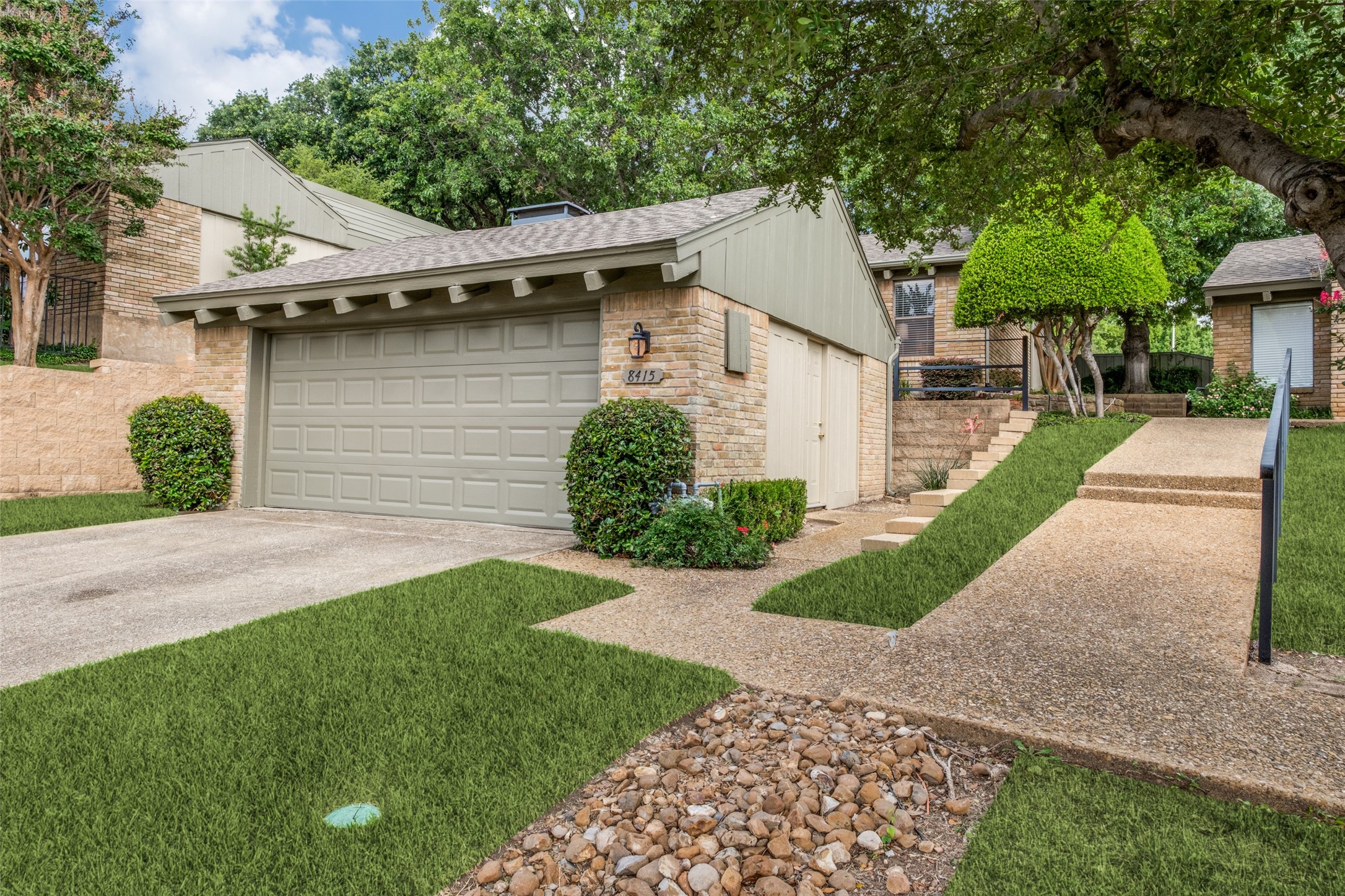 8415 Old Moss Road Dallas TX 75231