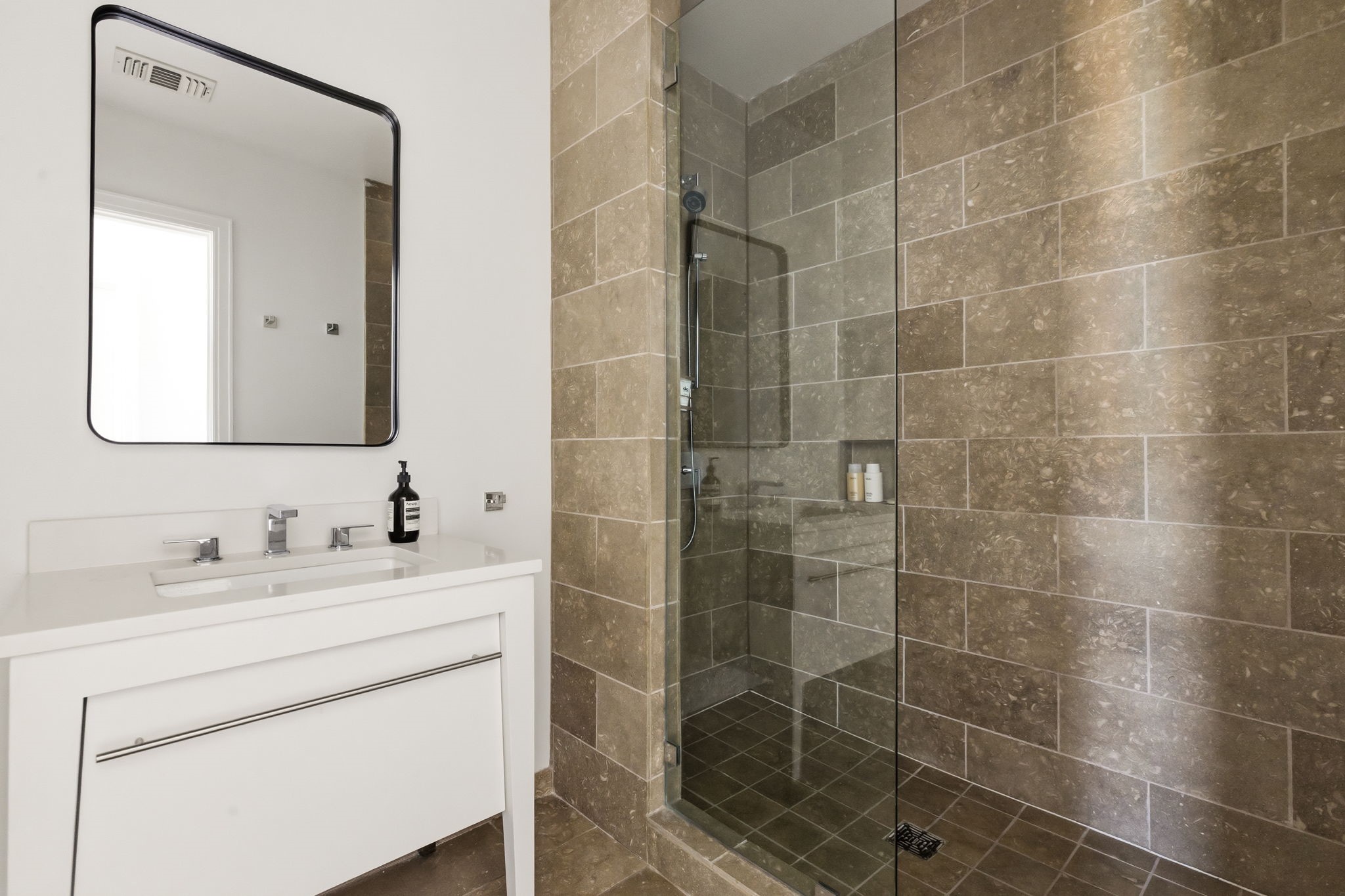 5656 N Central Expressway Dallas TX 75206