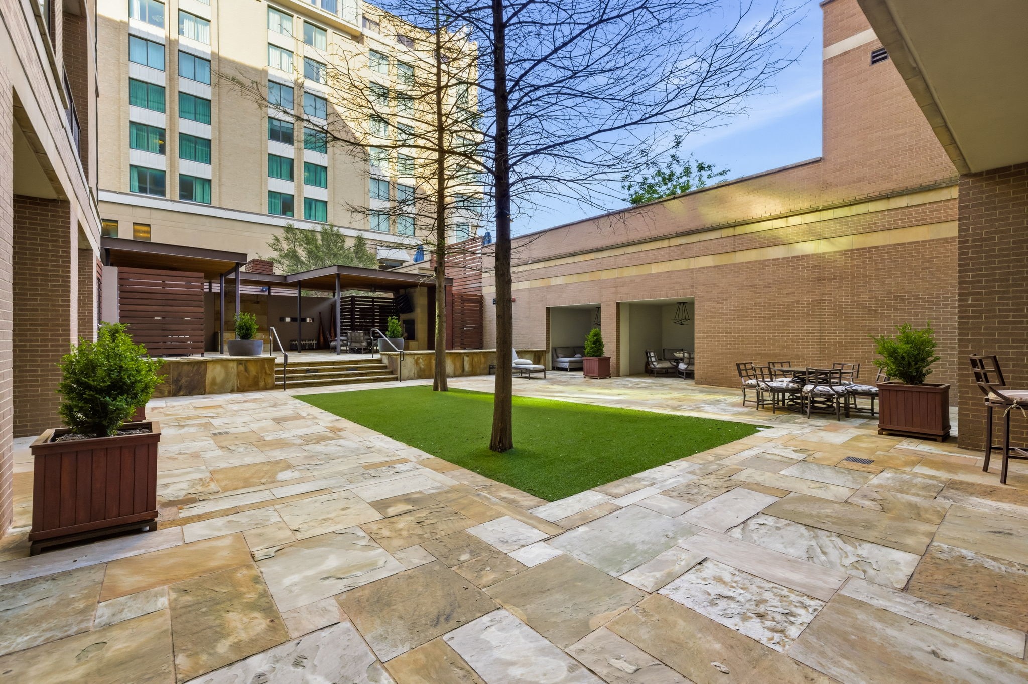 5656 N Central Expressway Dallas TX 75206