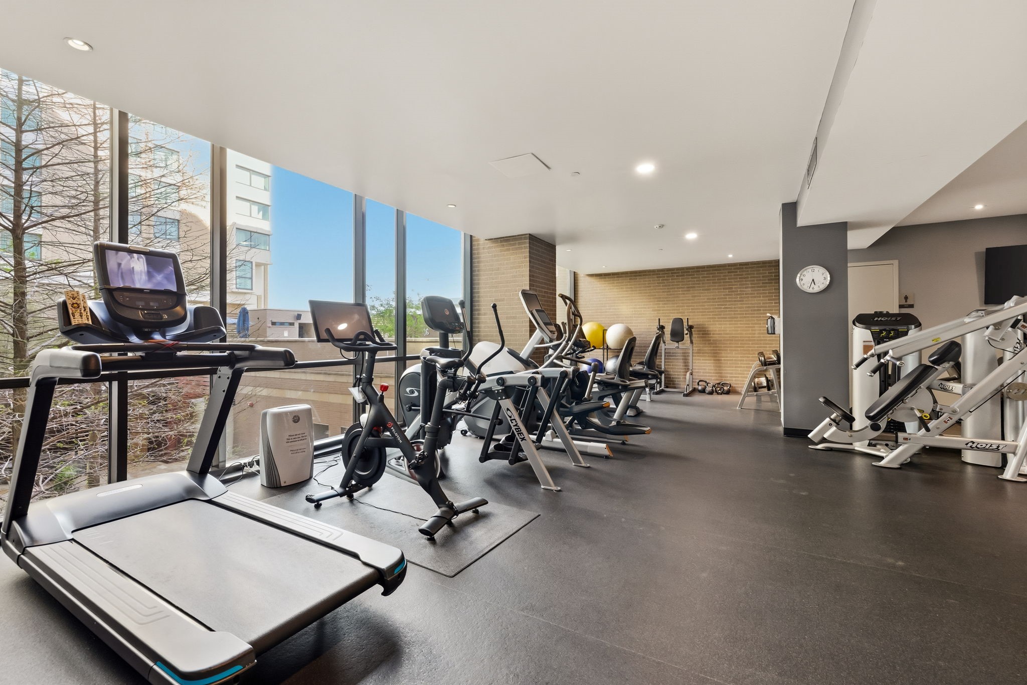 5656 N Central Expressway Dallas TX 75206
