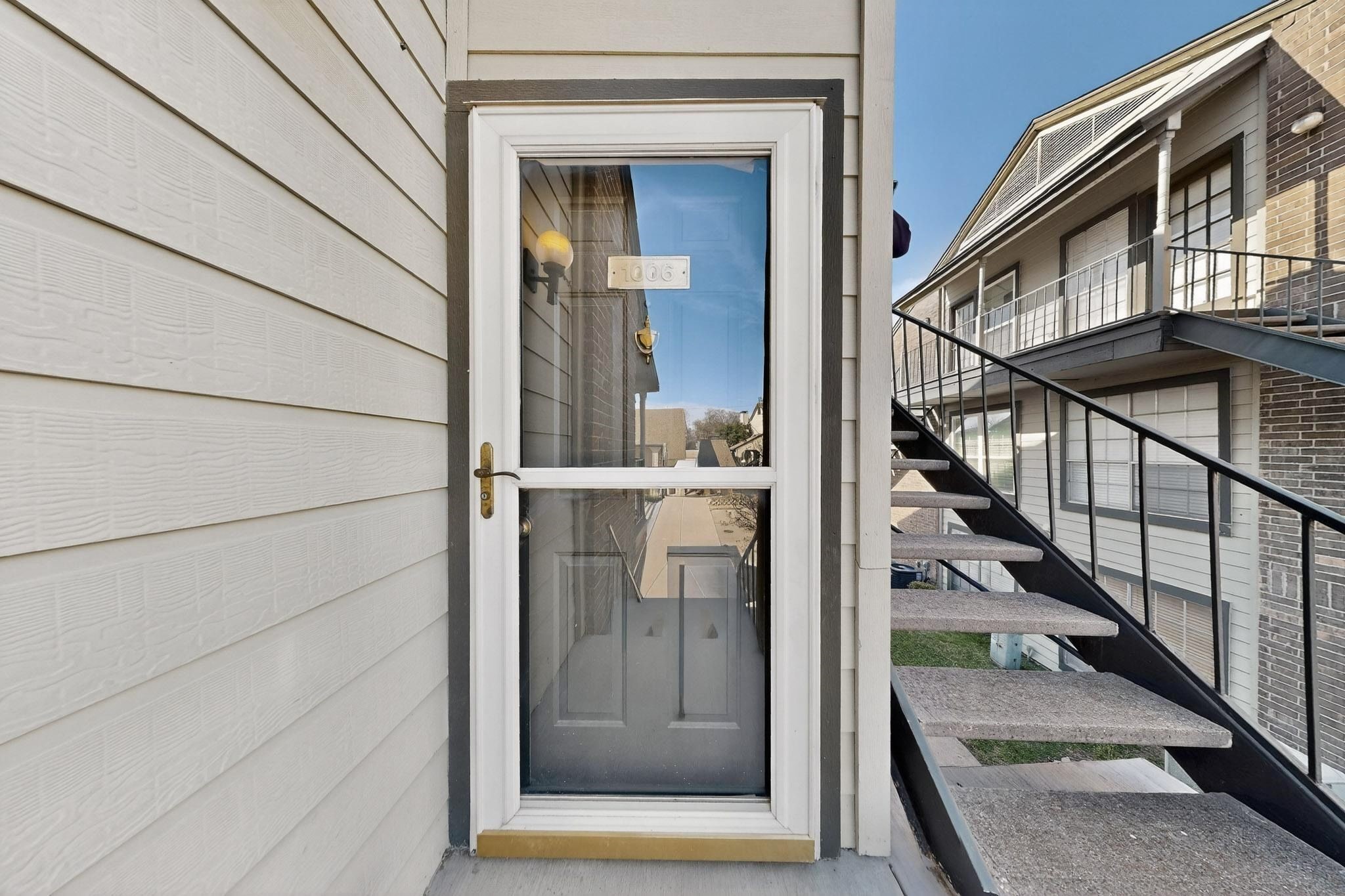 5981 Arapaho Road Dallas TX 75248