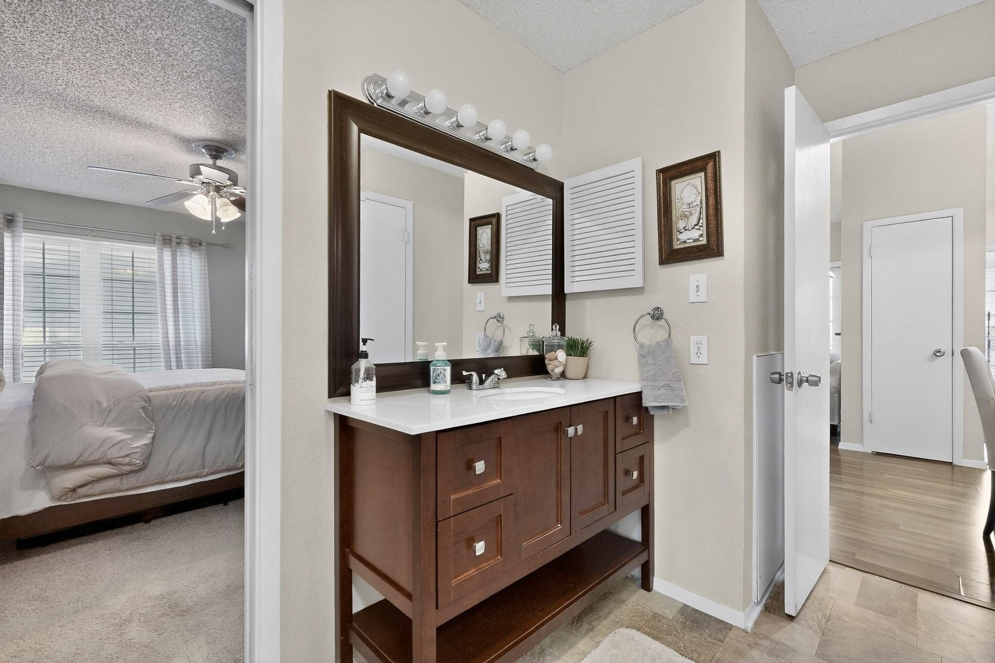 5981 Arapaho Road Dallas TX 75248