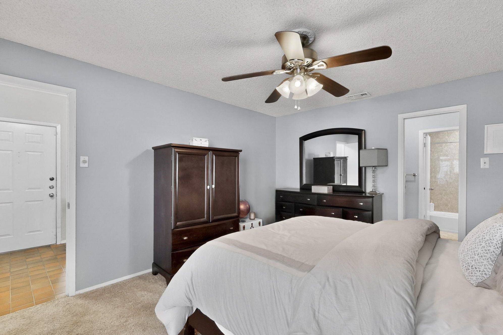 5981 Arapaho Road Dallas TX 75248
