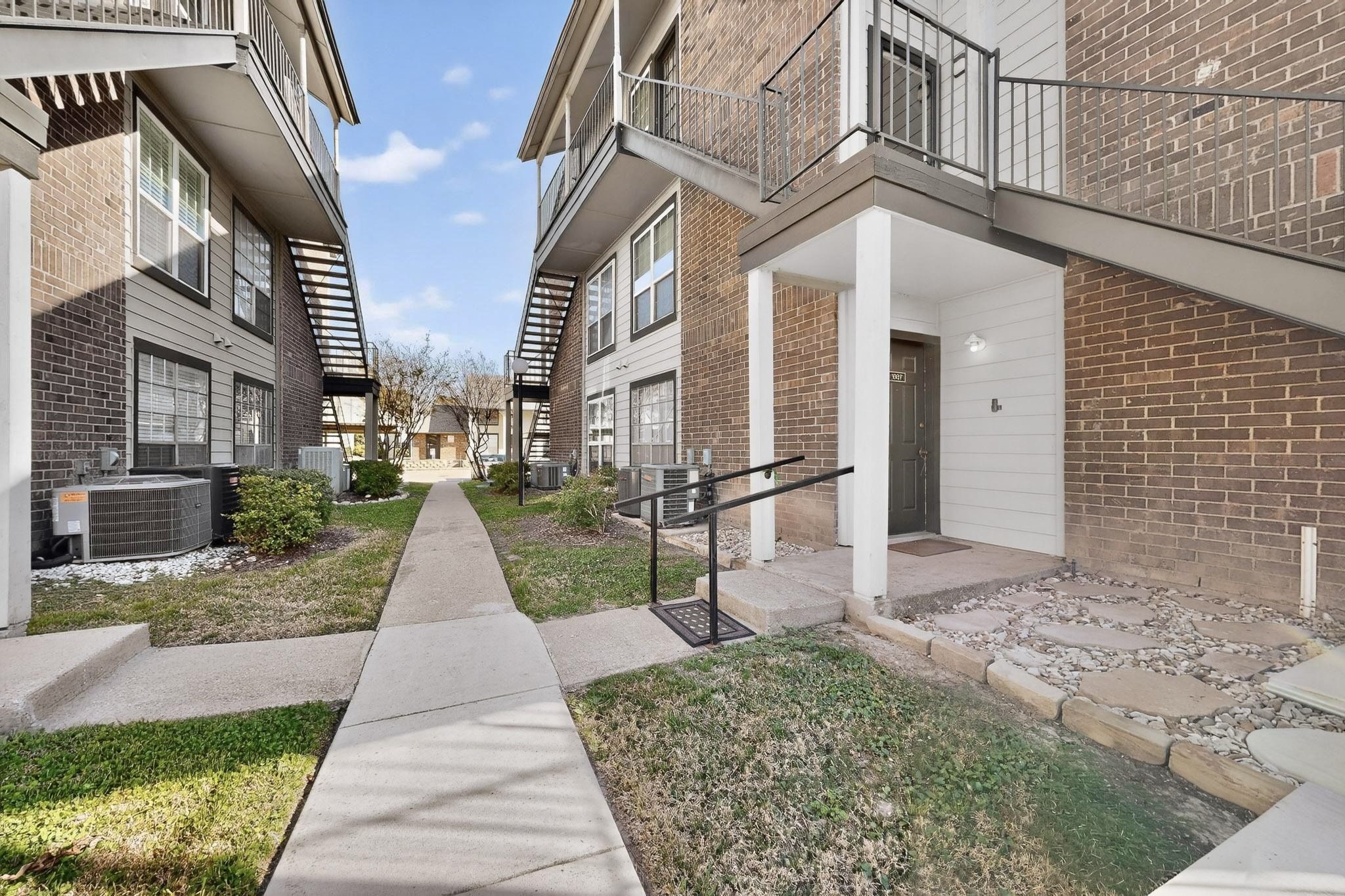 5981 Arapaho Road Dallas TX 75248