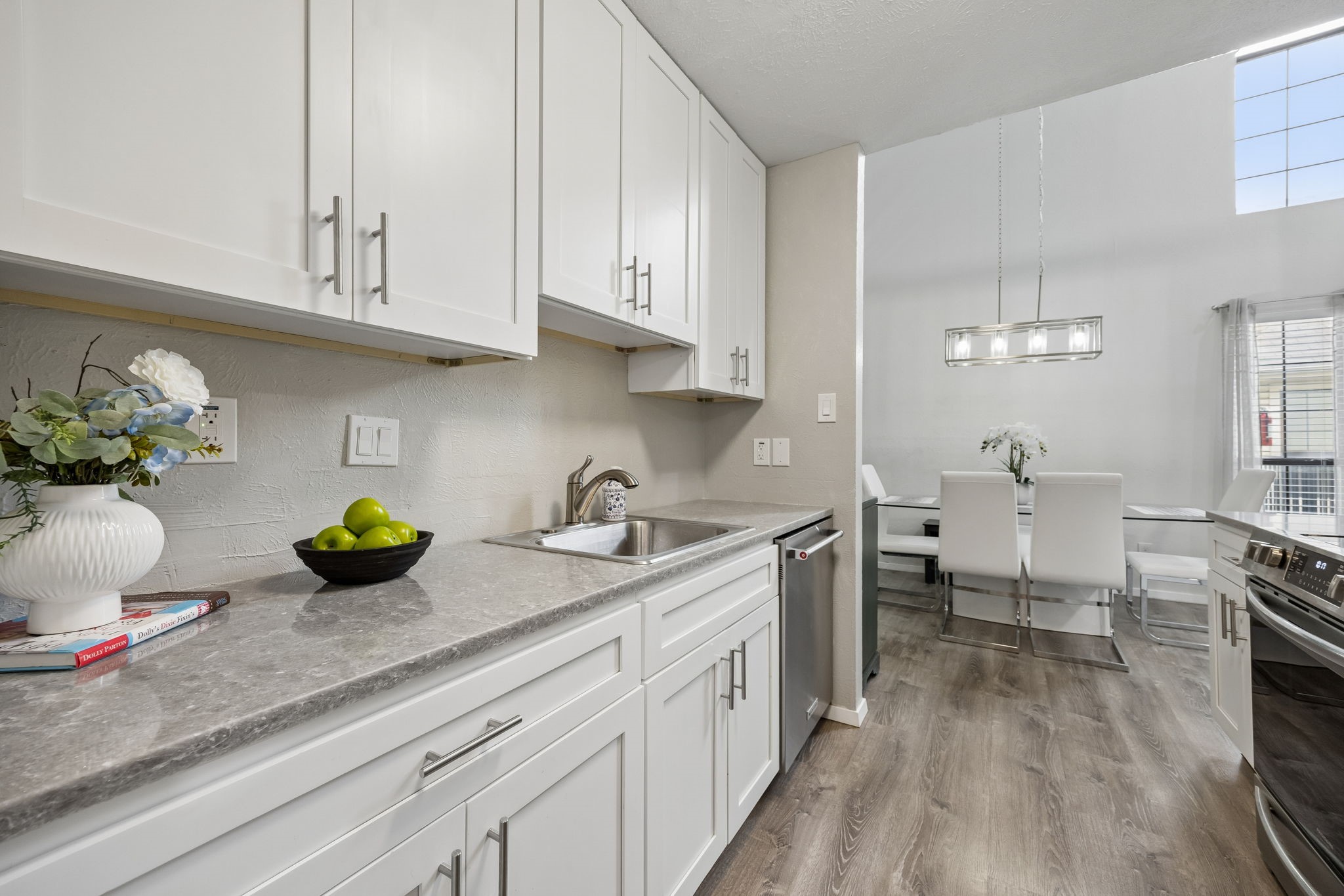 2428 Forest Brook Lane Arlington TX 76006