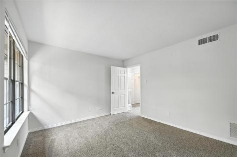 9910 Royal Lane Dallas TX 75231