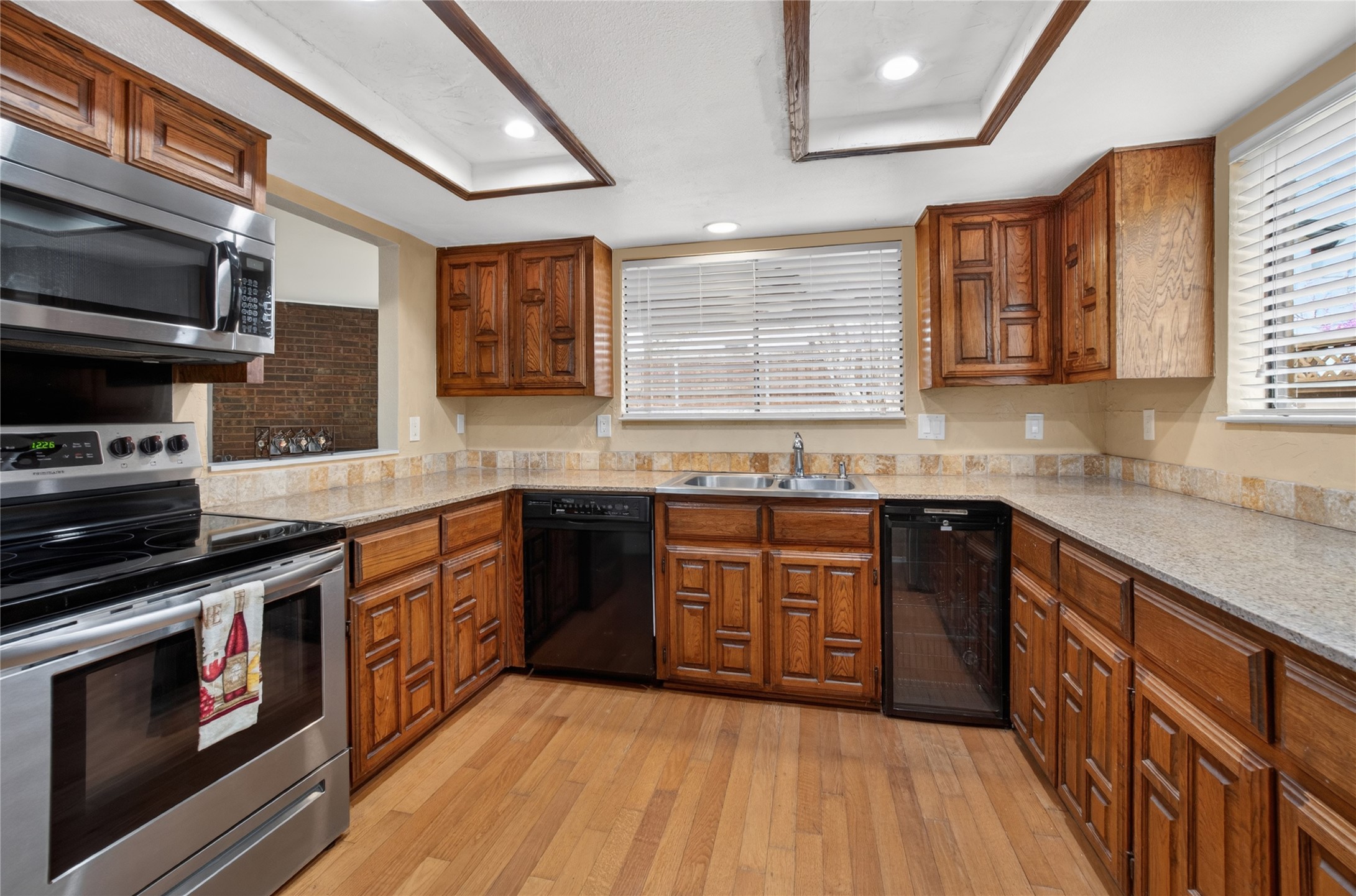 3136 Pin Oak Court Farmers Branch TX 75234