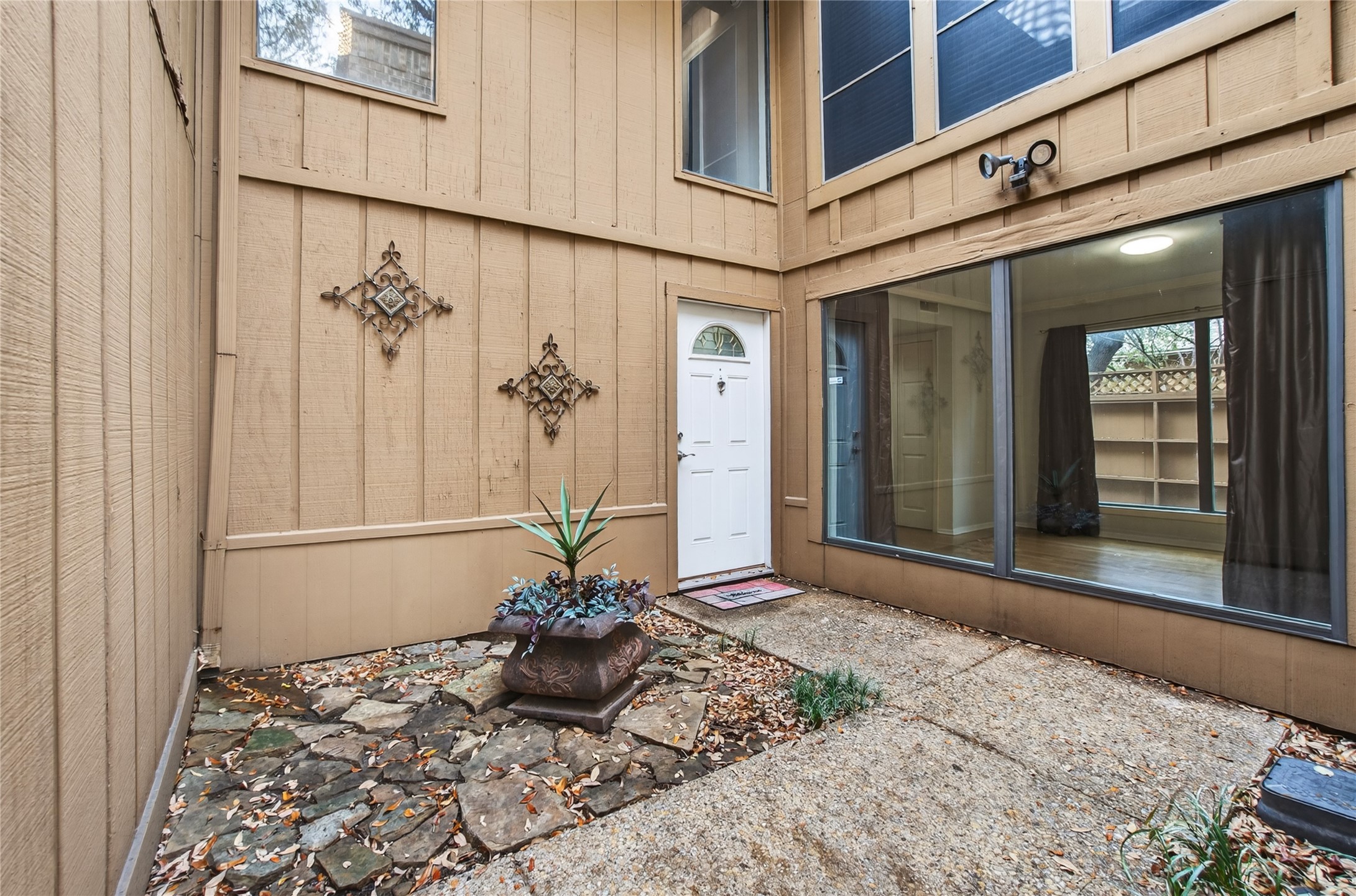 3136 Pin Oak Court Farmers Branch TX 75234