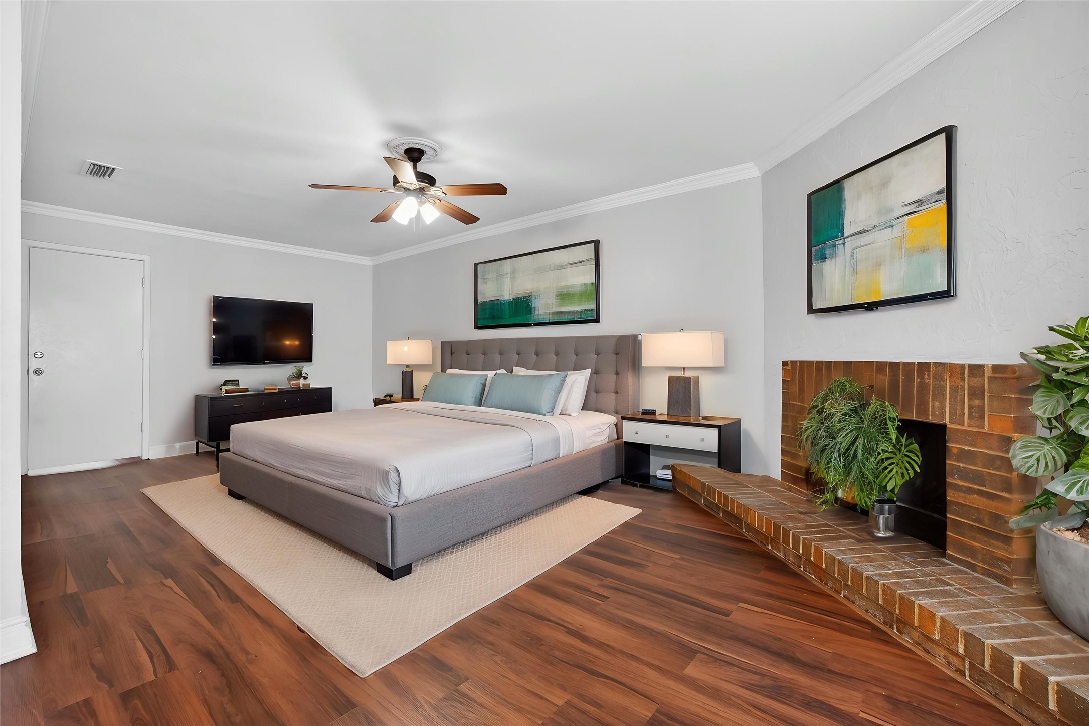 3136 Pin Oak Court Farmers Branch TX 75234