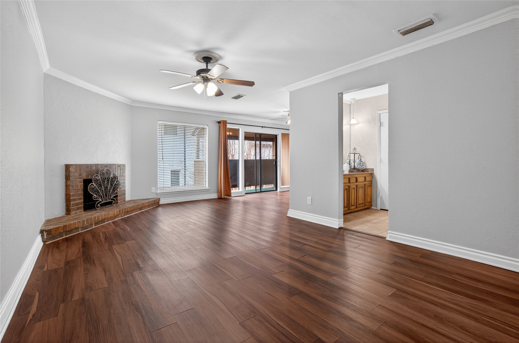 3136 Pin Oak Court Farmers Branch TX 75234