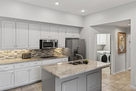 6353 Southpoint Drive Dallas TX 75248
