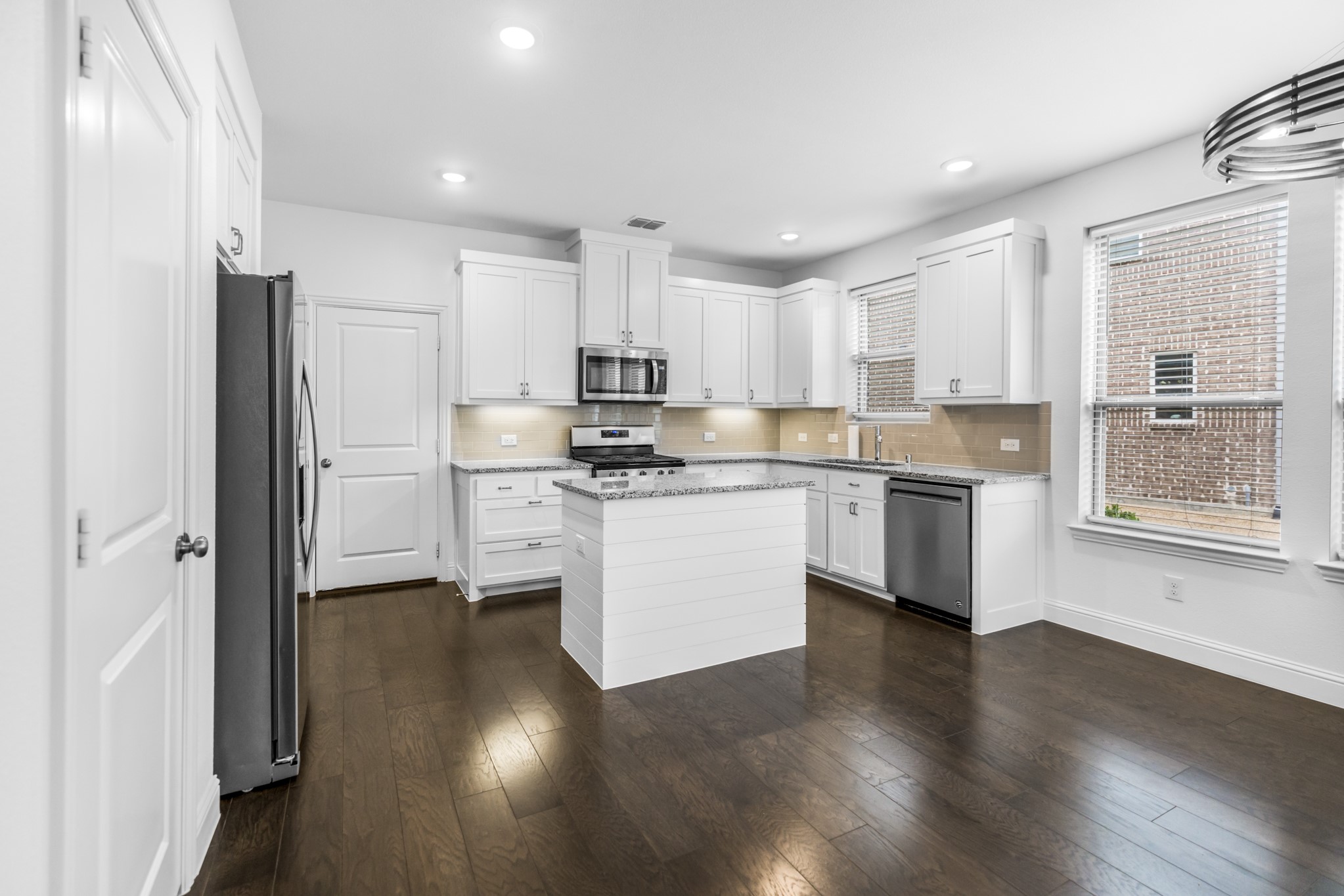 4611 Smokey Quartz Lane Arlington TX 76005