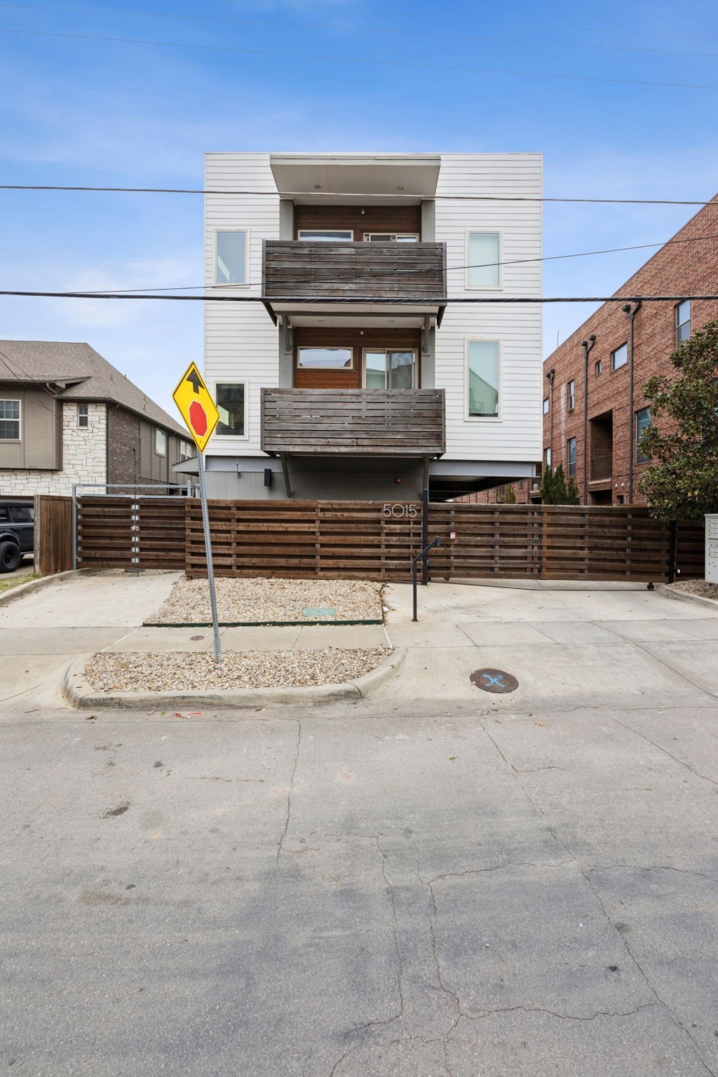 5015 Manett Street Dallas TX 75206