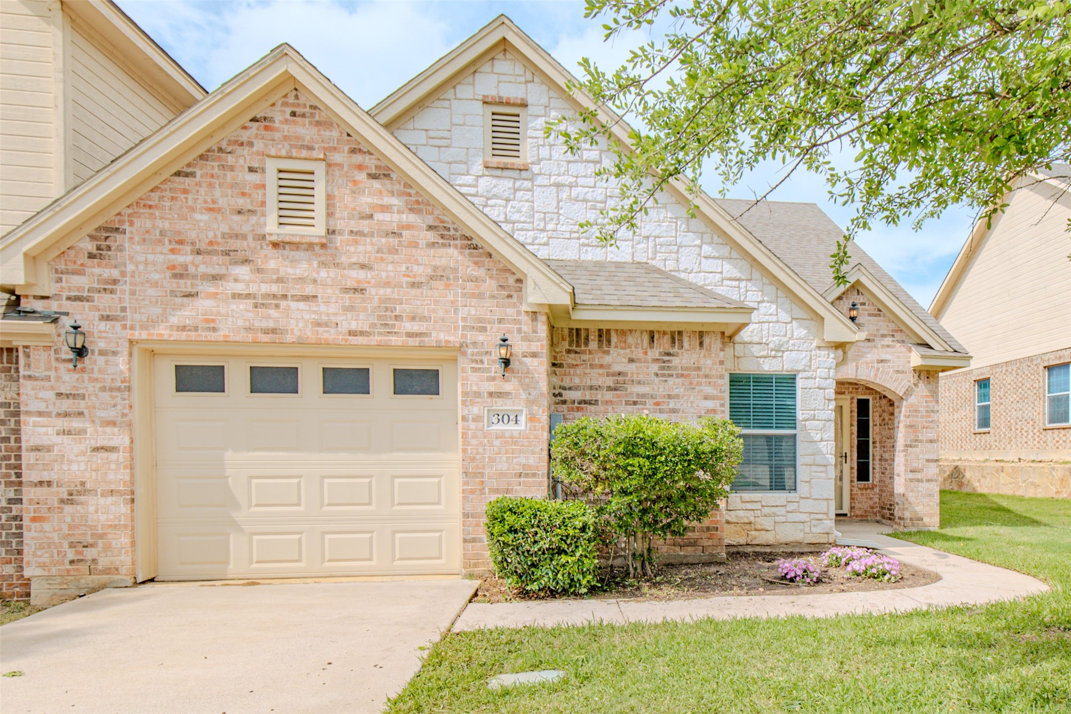 304 Emma Call Court Decatur TX 76234