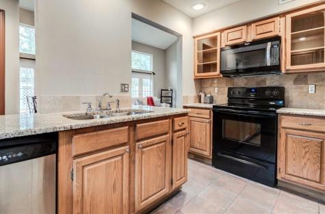 647 Cimarron Trail Irving TX 75063