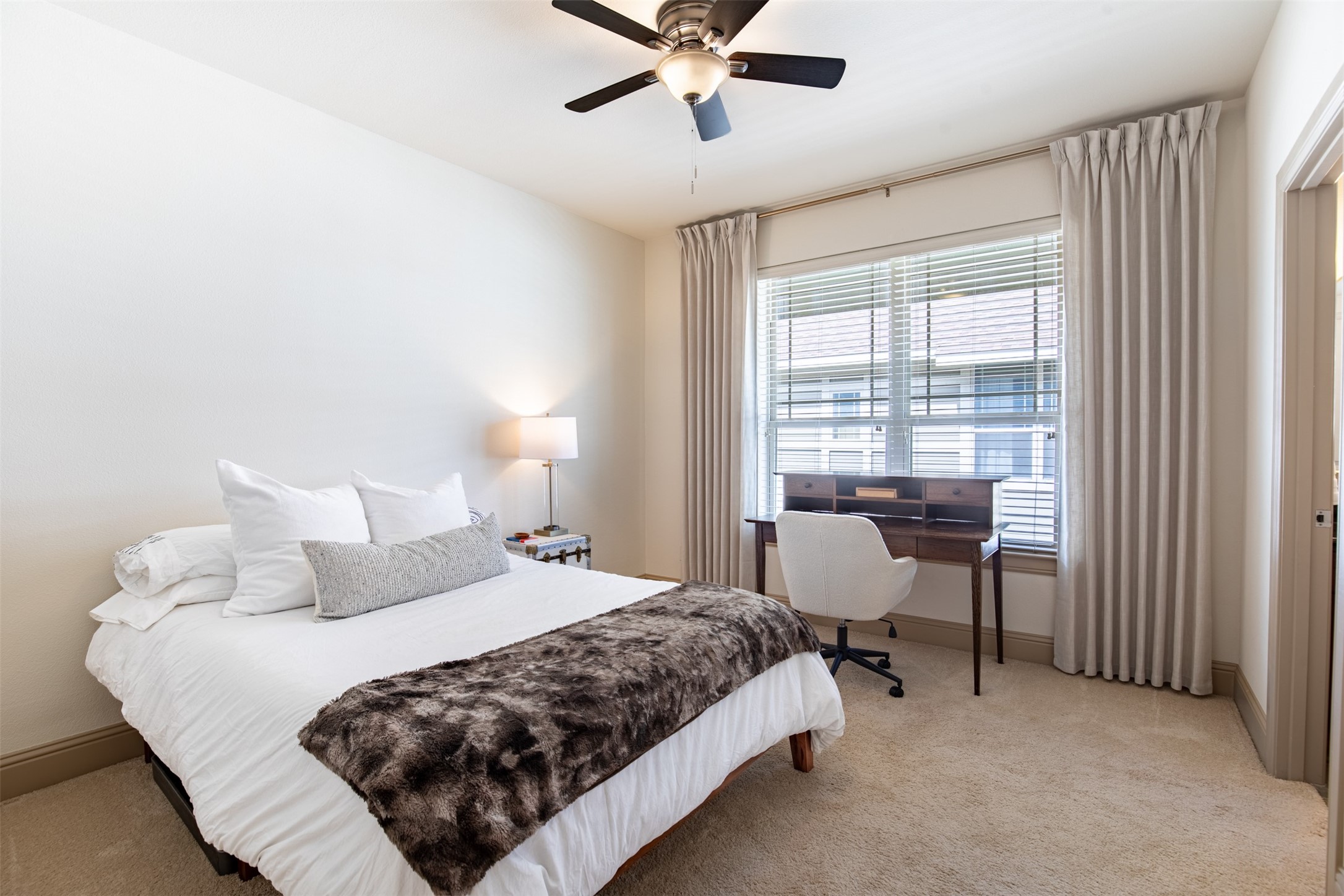 5916 Hudson Street Dallas TX 75206