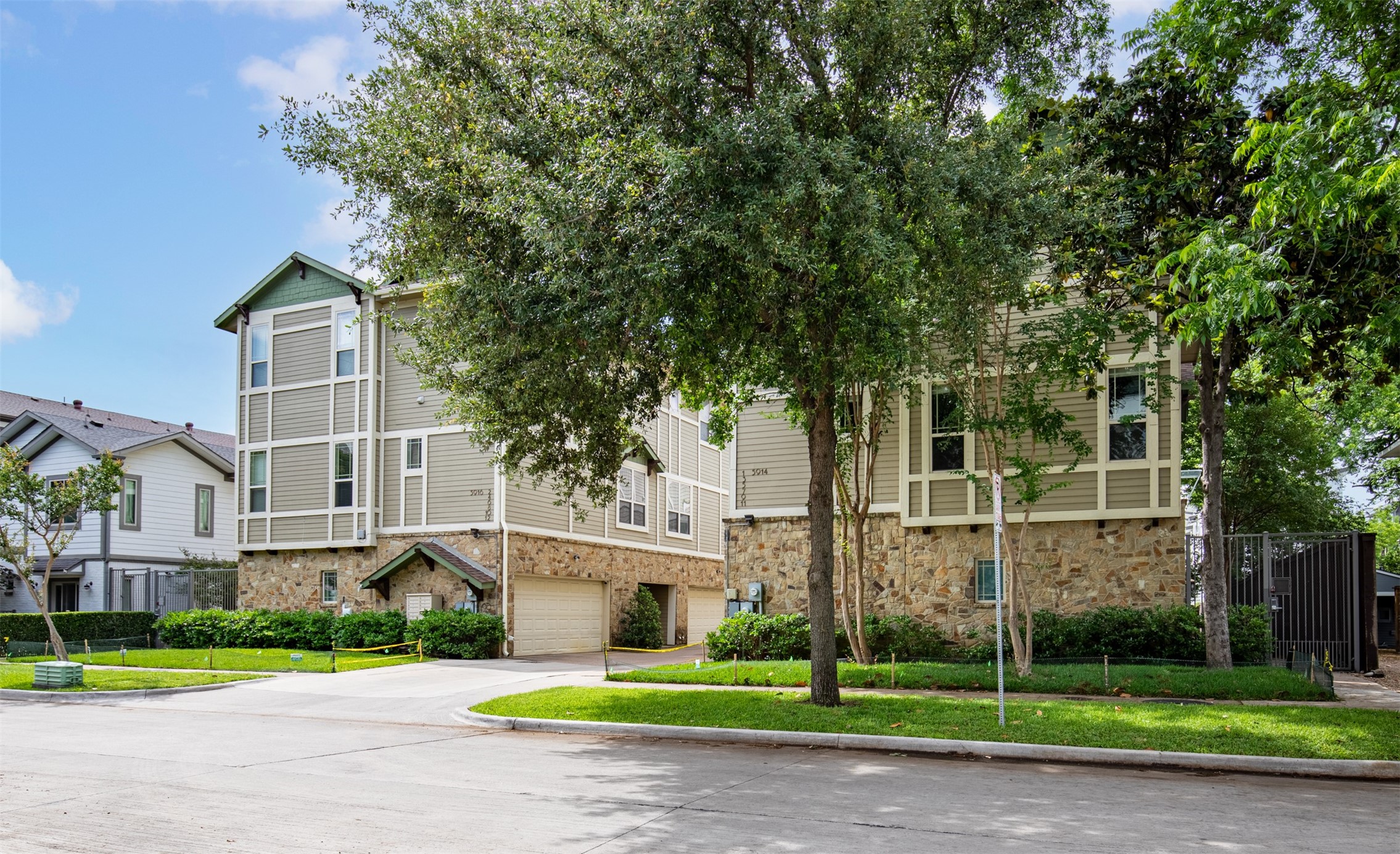 5916 Hudson Street Dallas TX 75206