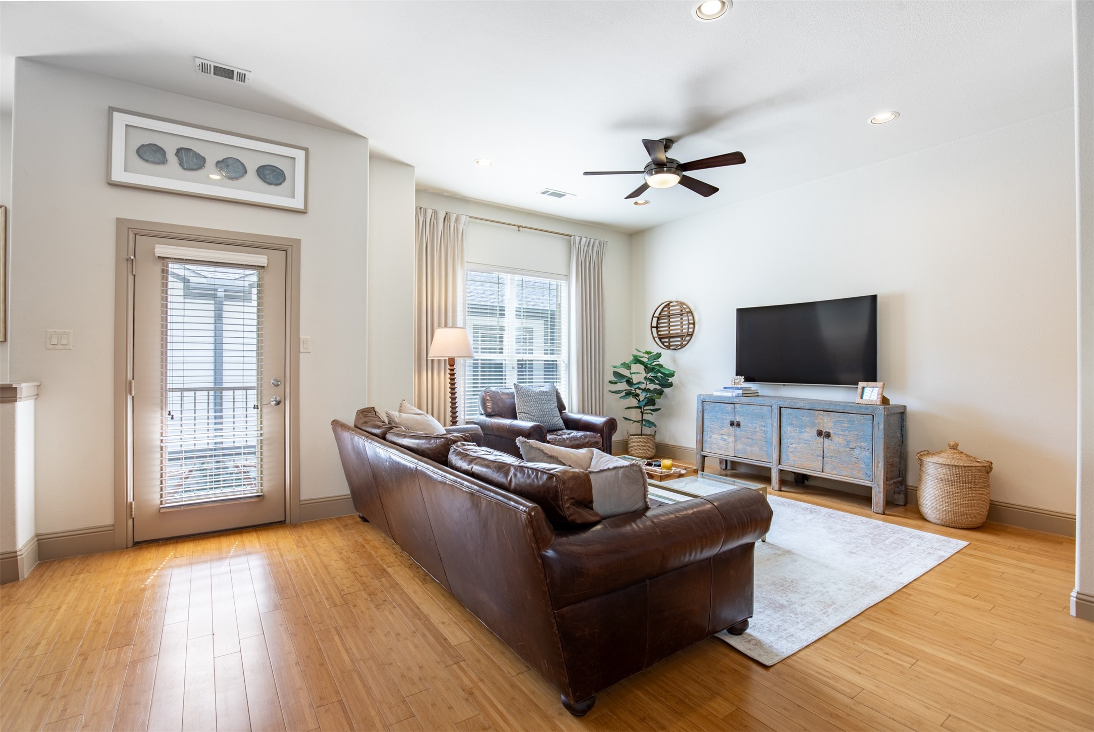 5916 Hudson Street Dallas TX 75206