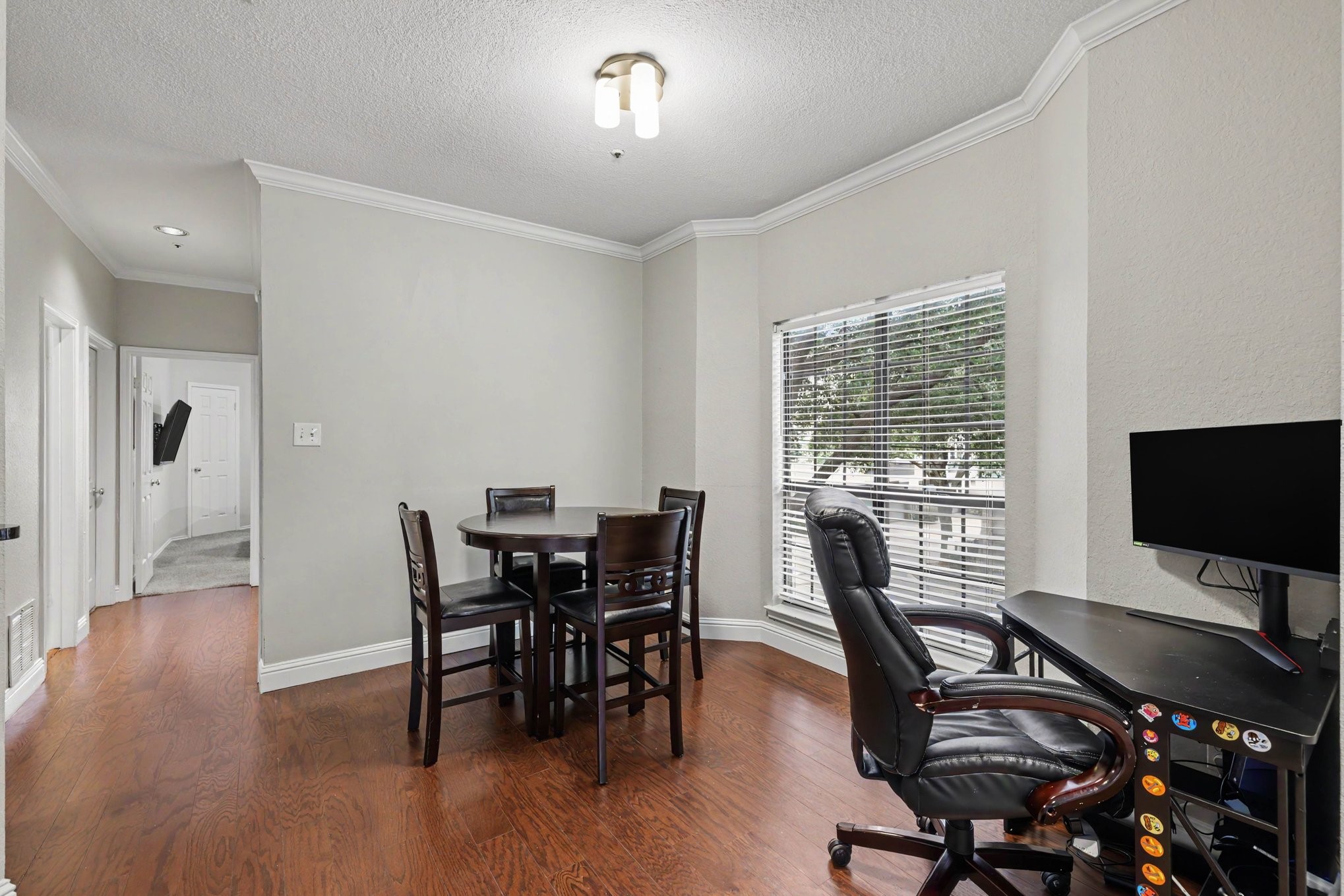 4102 Buena Vista Street Dallas TX 75204