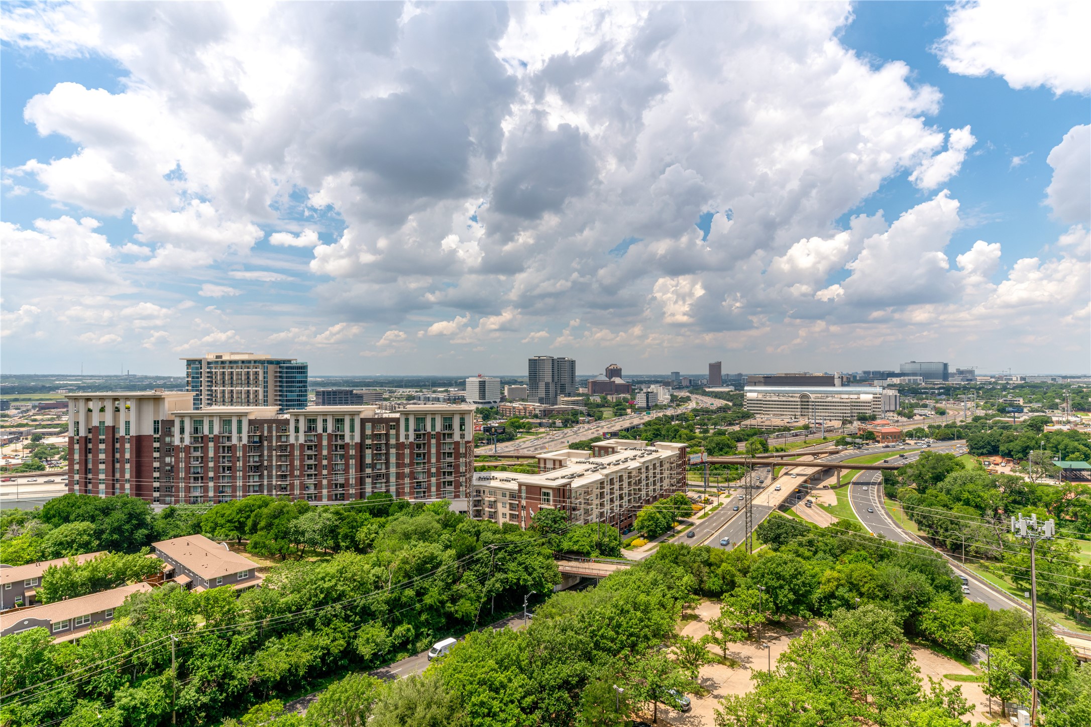 3130 N Harwood Dallas TX 75201