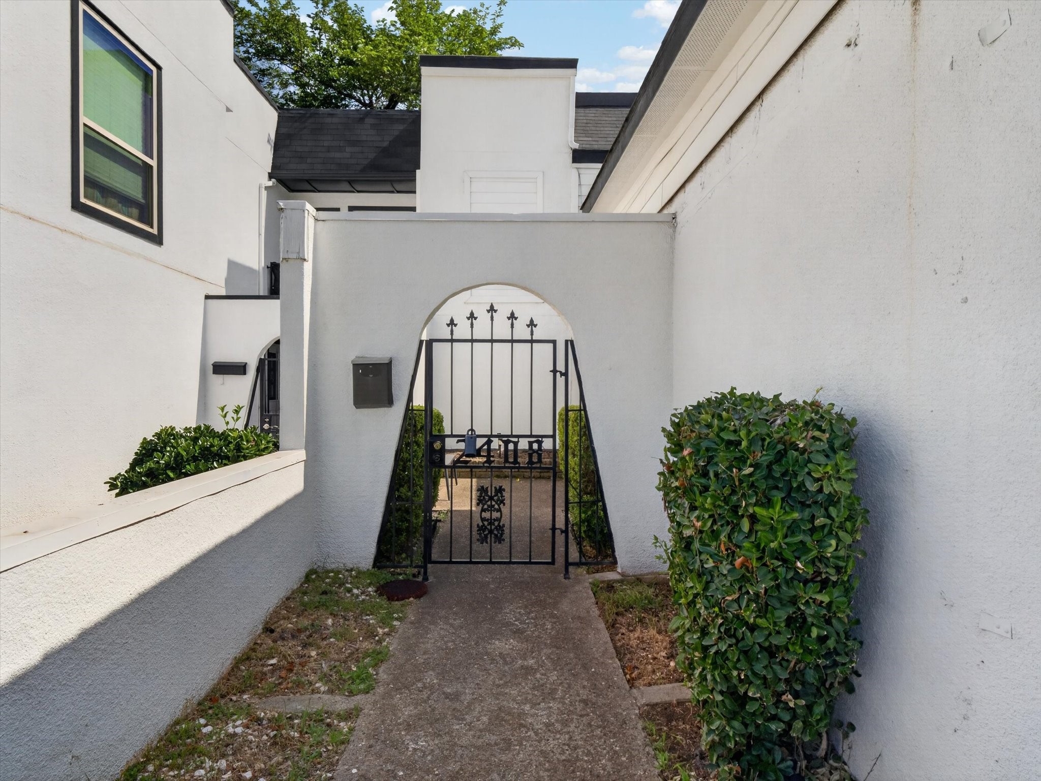 2408 Las Brisas Street Fort Worth TX 76119