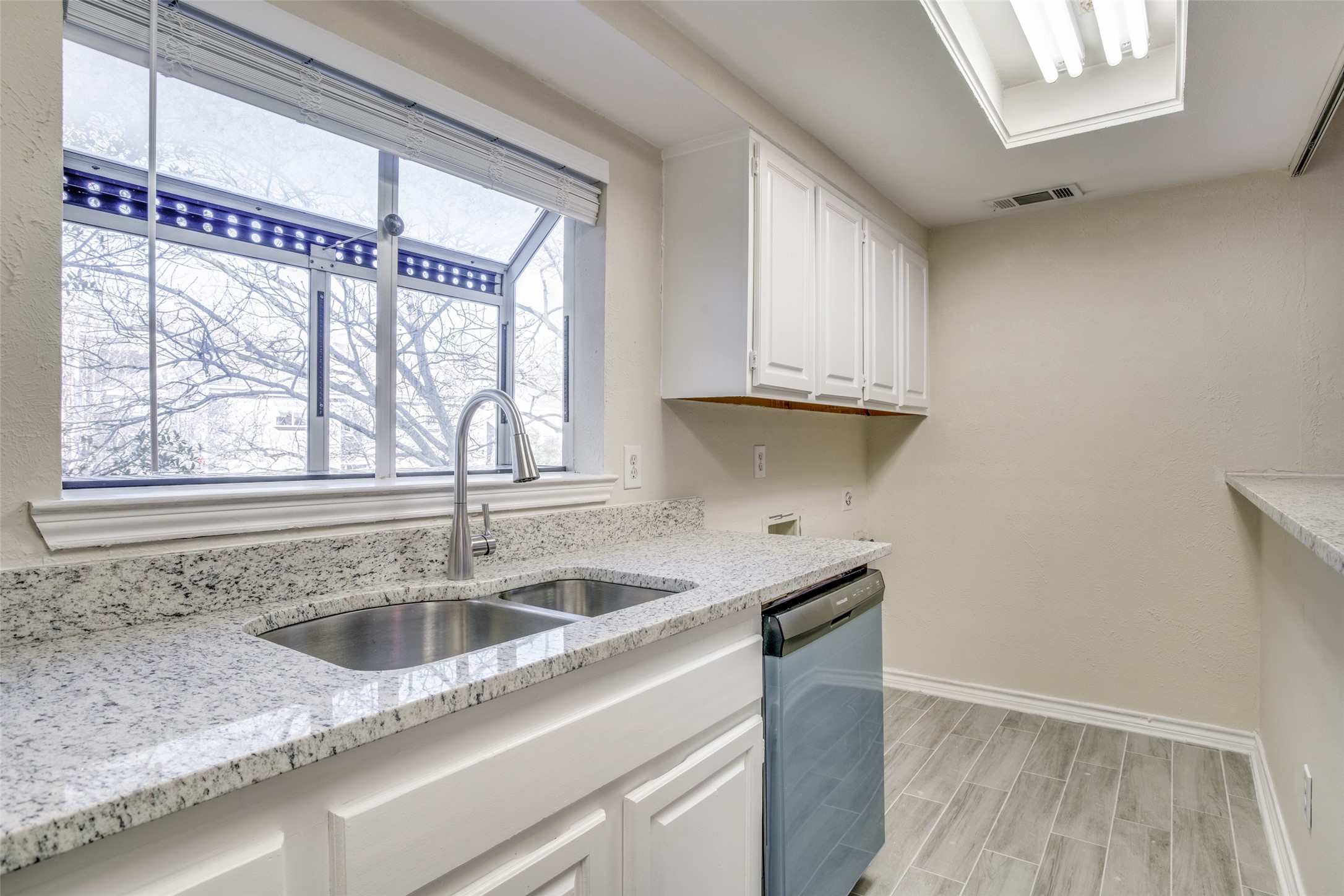 6220 Bentwood Trail Dallas TX 75252