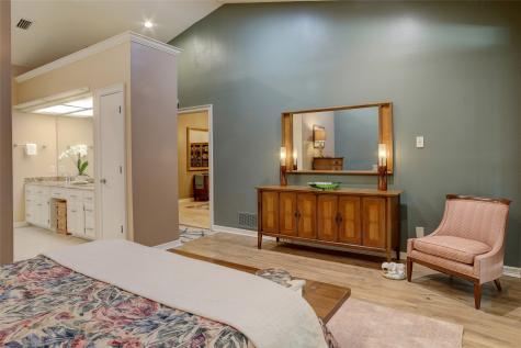 5170 Westgrove Drive Dallas TX 75248