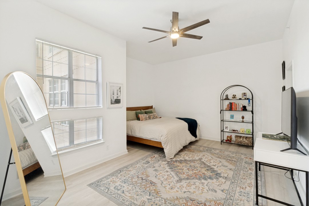 3225 Turtle Creek Boulevard Dallas TX 75219