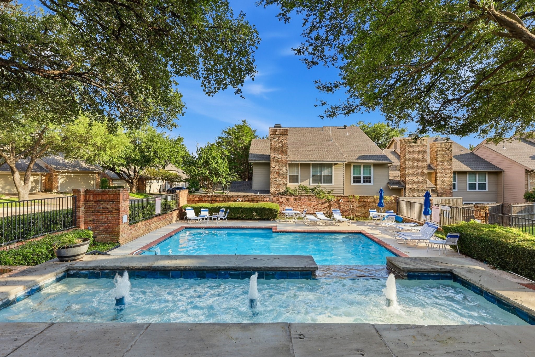 8430 Brittania Way Dallas TX 75243