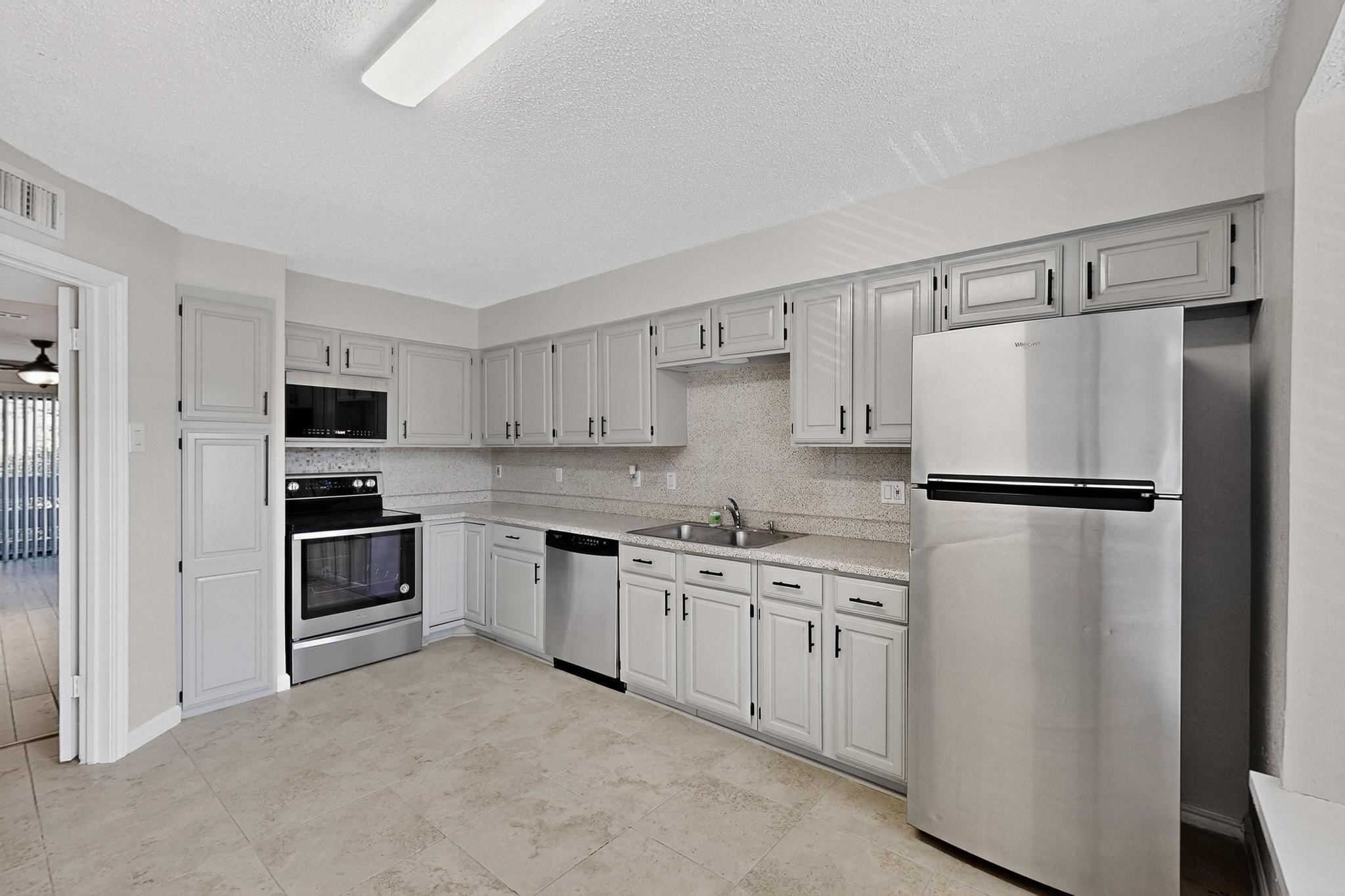 5840 Spring Valley Road Dallas TX 75254