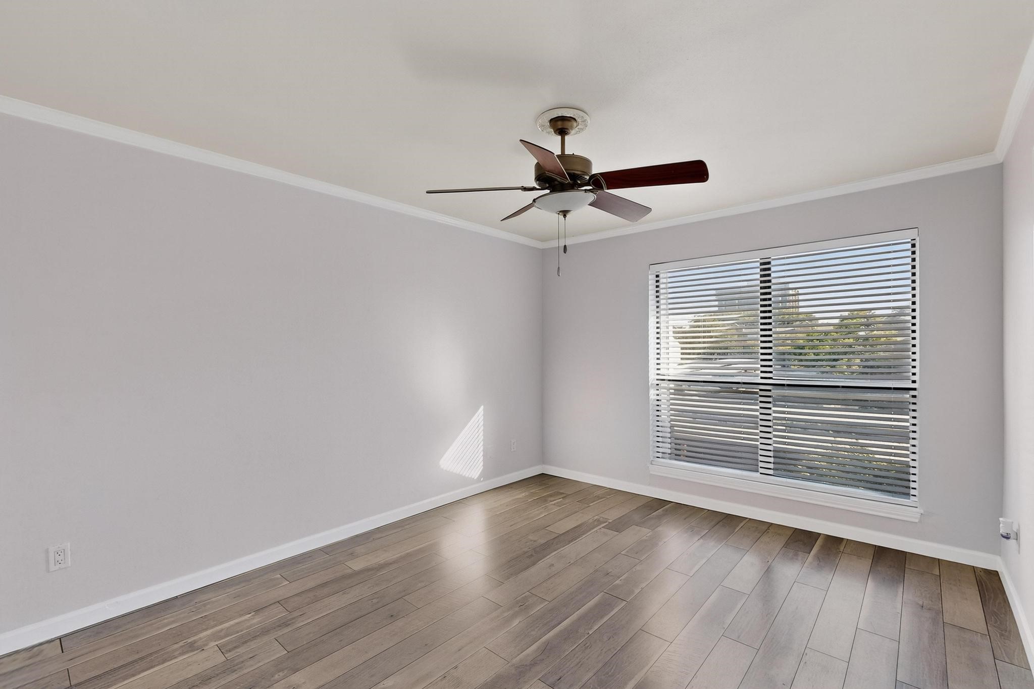 5840 Spring Valley Road Dallas TX 75254