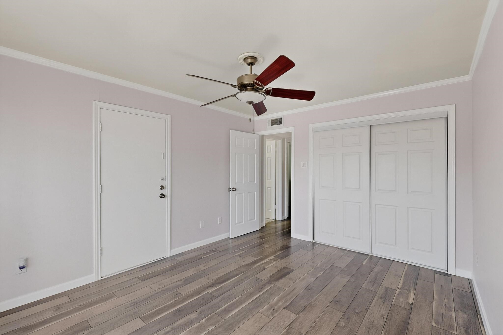 5840 Spring Valley Road Dallas TX 75254
